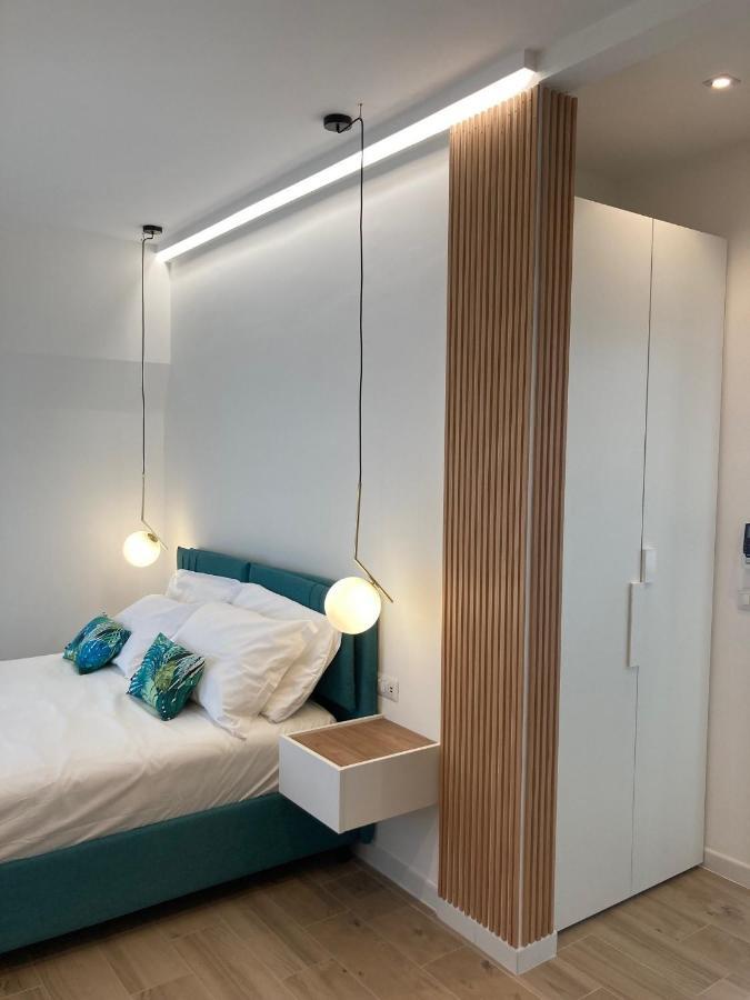 Strettomare-Business & Travel Apartment Reggio Calabria Exterior foto