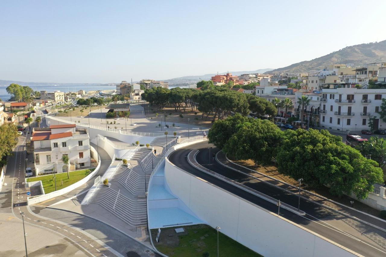 Strettomare-Business & Travel Apartment Reggio Calabria Exterior foto