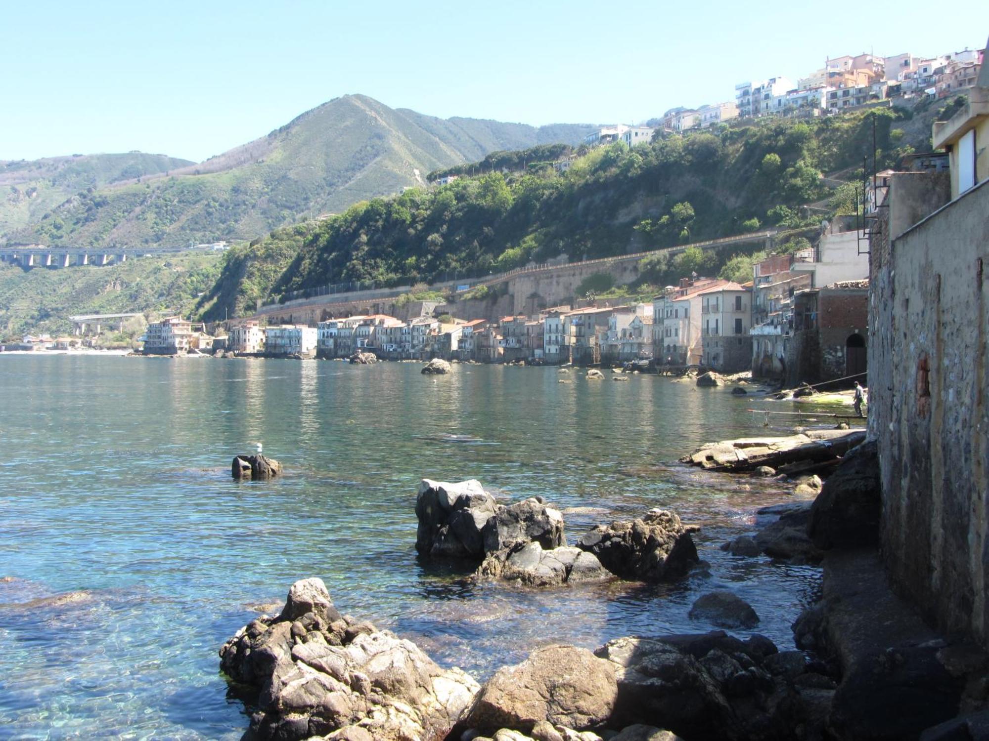 Strettomare-Business & Travel Apartment Reggio Calabria Exterior foto